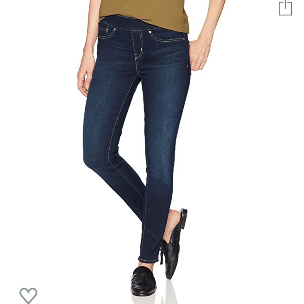 Levi’s Totally Shaping pull on jeans